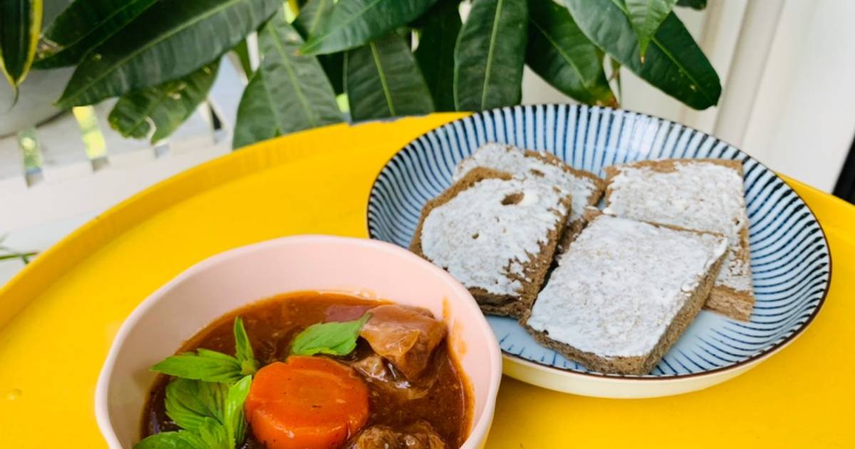 Bò kho dùng gói gia vị có sẵn cực đơn giản