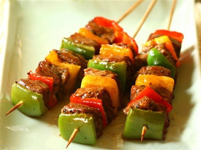 Bò Rau Củ Xiên Nướng