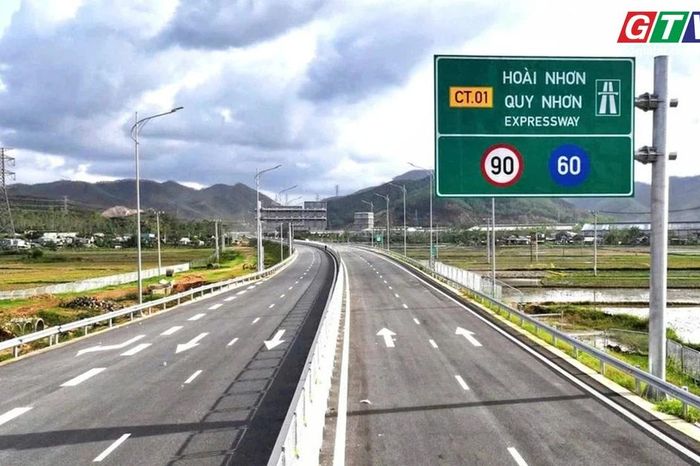 Toàn cảnh Gia Lai 24h: Thông xe cao tốc Hoài Nhơn - Quy Nhơn và 1 phần Quy Nhơn - Chí Thạnh từ 29-4 - Báo Gia Lai
