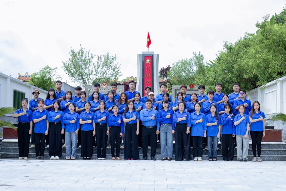 Tuổi trẻ Trường Đại học Tây Bắc triển khai nhiều hoạt động ý nghĩa nhân dịp Kỷ niệm 78 năm ngày Thương binh - Liệt sĩ (27/7/1947 - 27/7/2025)