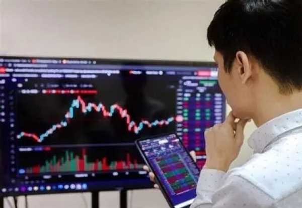 Nhận định thị trường chứng khoán 24/7: Tìm kiếm cổ phiếu có tiềm năng tăng trưởng vượt trội