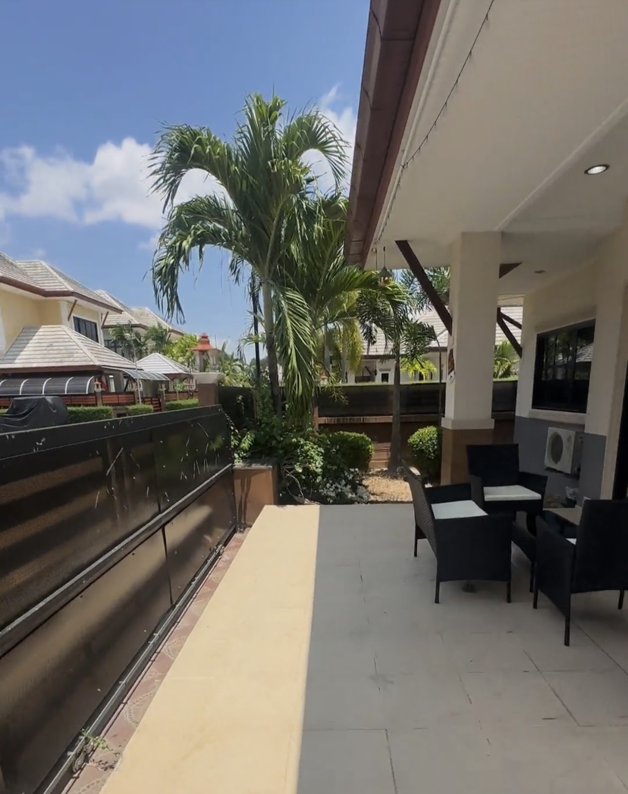 Jomtien Beach Condo S1 - Studio, Floor 5 8