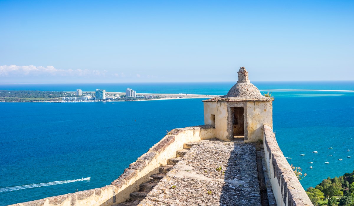 A Day for Two: Sesimbra's Coastal Whispers