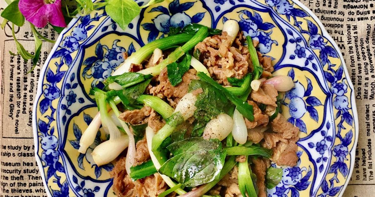 Thịt Bò Xào Củ Hành Lá