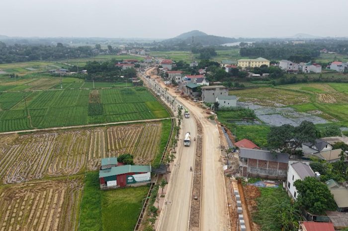 Phường Tùng Thiện đẩy nhanh tiến độ thi công tỉnh lộ 413 - Đài Phát thanh và truyền hình Hà Nội