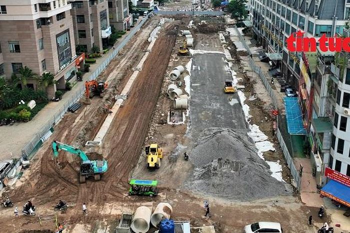 Toàn cảnh đường Vành đai 2,5 đoạn Cầu Giấy thi công theo lệnh khẩn cấp - Báo Tin Tức TTXVN