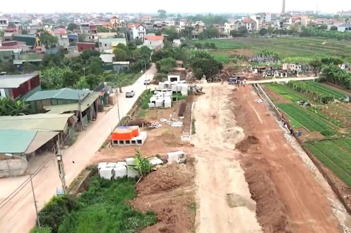 GPMB đường gom phía Đông cao tốc Pháp Vân - Cầu Giẽ gặp khó khăn - Đài Phát thanh và truyền hình Hà Nội