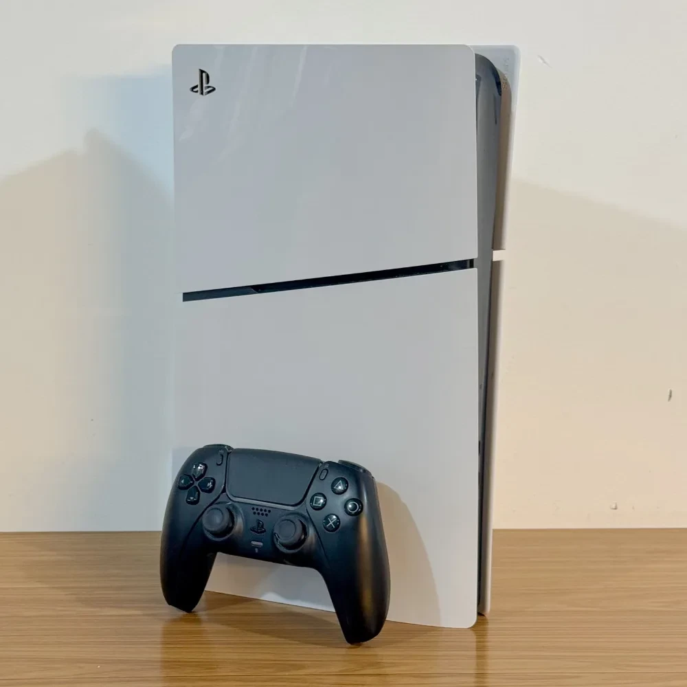 PLAYSTATION 5 DIGITAL CON 1 JOYSTICK