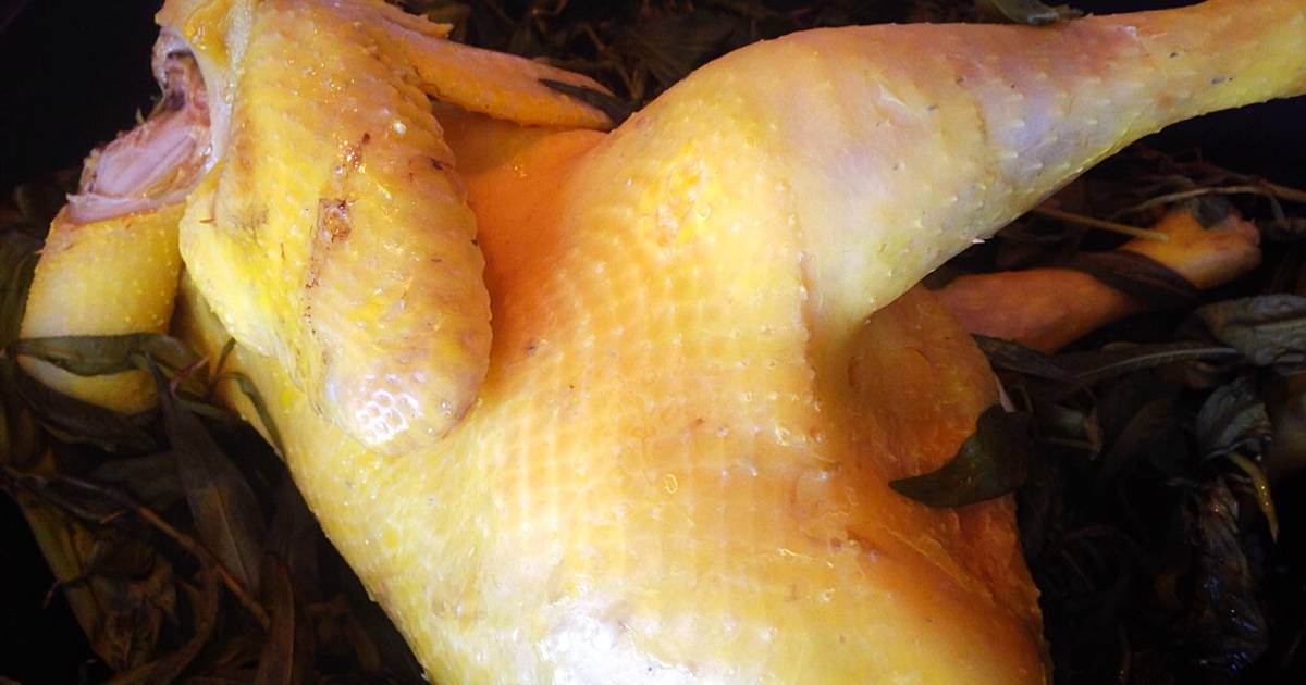 Gà hấp muối hột, rau răm