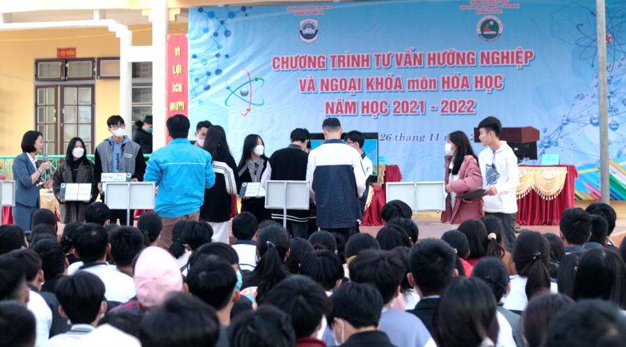 Bộ môn Hóa học, Khoa Khoa học Tự nhiên - Công nghệ tổ chức hoạt động kết nối và phục vụ cộng đồng năm học 2021 - 2022