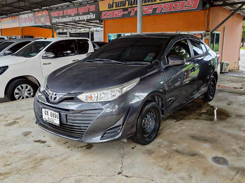 TOYOTA YARIS ATIV
