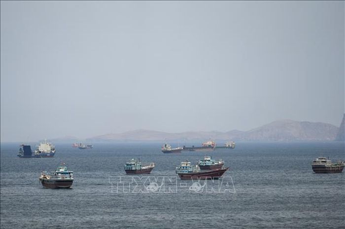Mỹ chuẩn bị kịch bản đánh vào hệ thống phòng thủ Iran ở eo biển Hormuz - Báo Tin Tức TTXVN