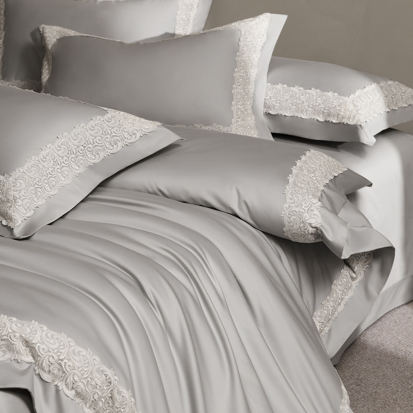 Cotton bed linen set, 4-piece, elegant