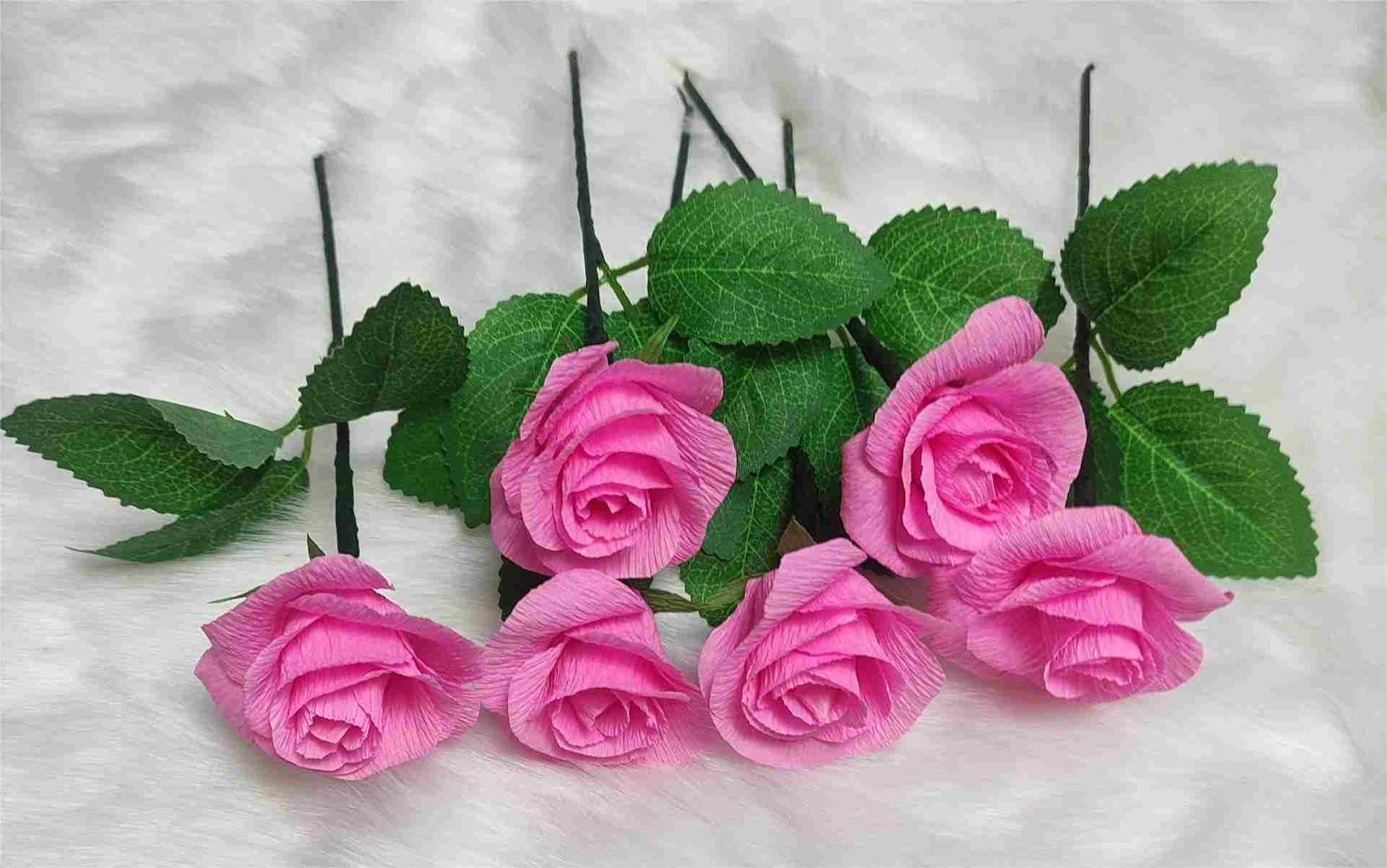  Có thể làm được vô vàn loài hoa từ giấy nhún