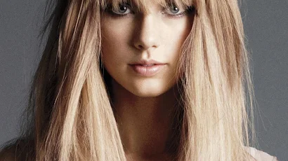 Taylor Swift Blonde 4K iPhone Wallpaper Background