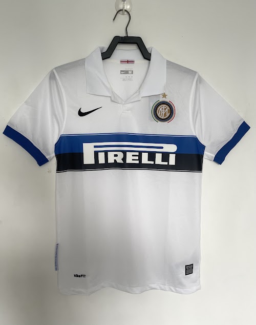 Equipación de visitante del Inter de Milán 2009-10.jpeg