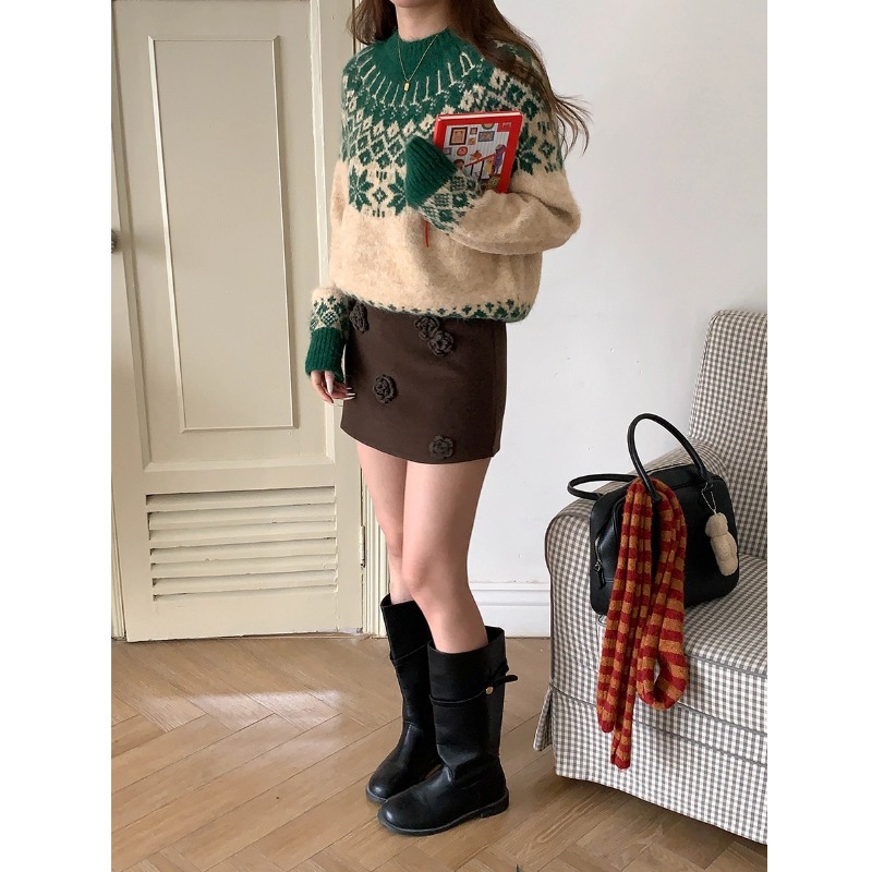 Knitted sweater with Fair-Isle pattern