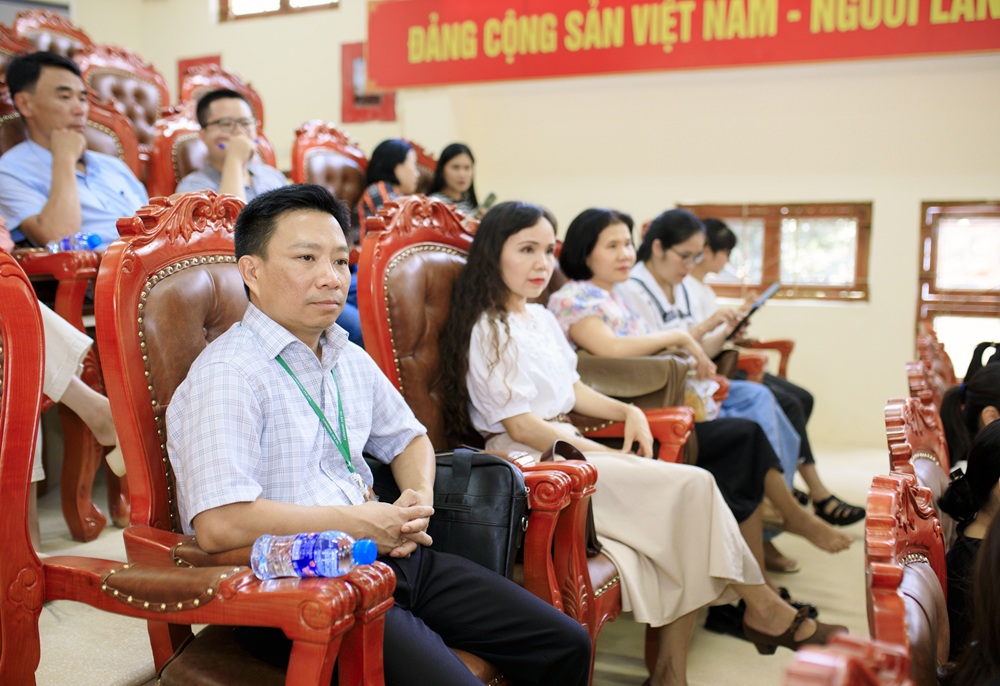 Trường Đại học Tây Bắc phối hợp với Phòng An ninh đối ngoại - Công an tỉnh Sơn La tổ chức buổi tọa đàm, tuyên truyền, phổ biến các quy định về hoạt động hợp tác Quốc tế