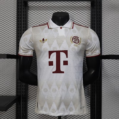 25-26 Bayern Munich Edición Especial 3.jpg