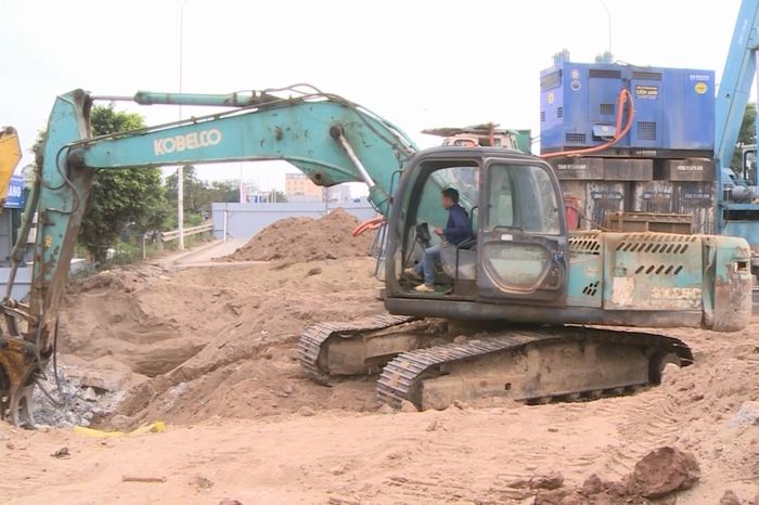 Phú Thượng tăng tốc hoàn thiện hạ tầng tiêu thoát nước trước mùa mưa - Đài Phát thanh và truyền hình Hà Nội