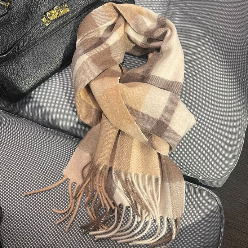 Women's scarf with check pattern and fringes, 200x50 cm