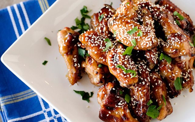 Cánh Gà Nướng Trộn Sốt Chua Ngọt