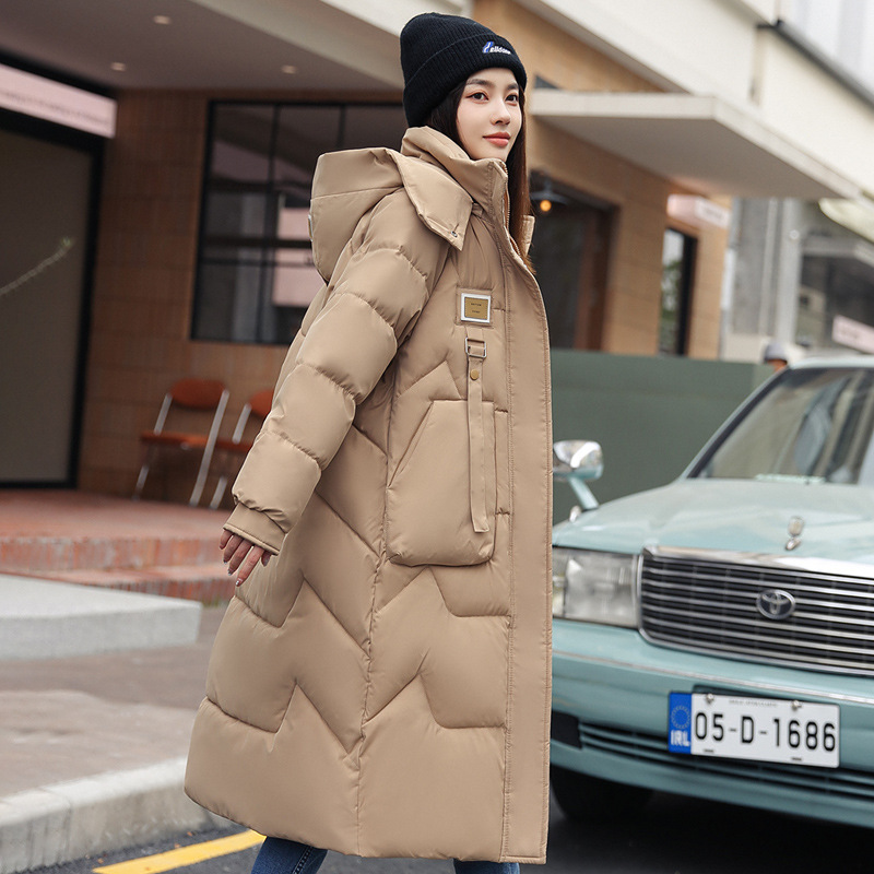 Padded women's winter coat, knee-length, with removable hood