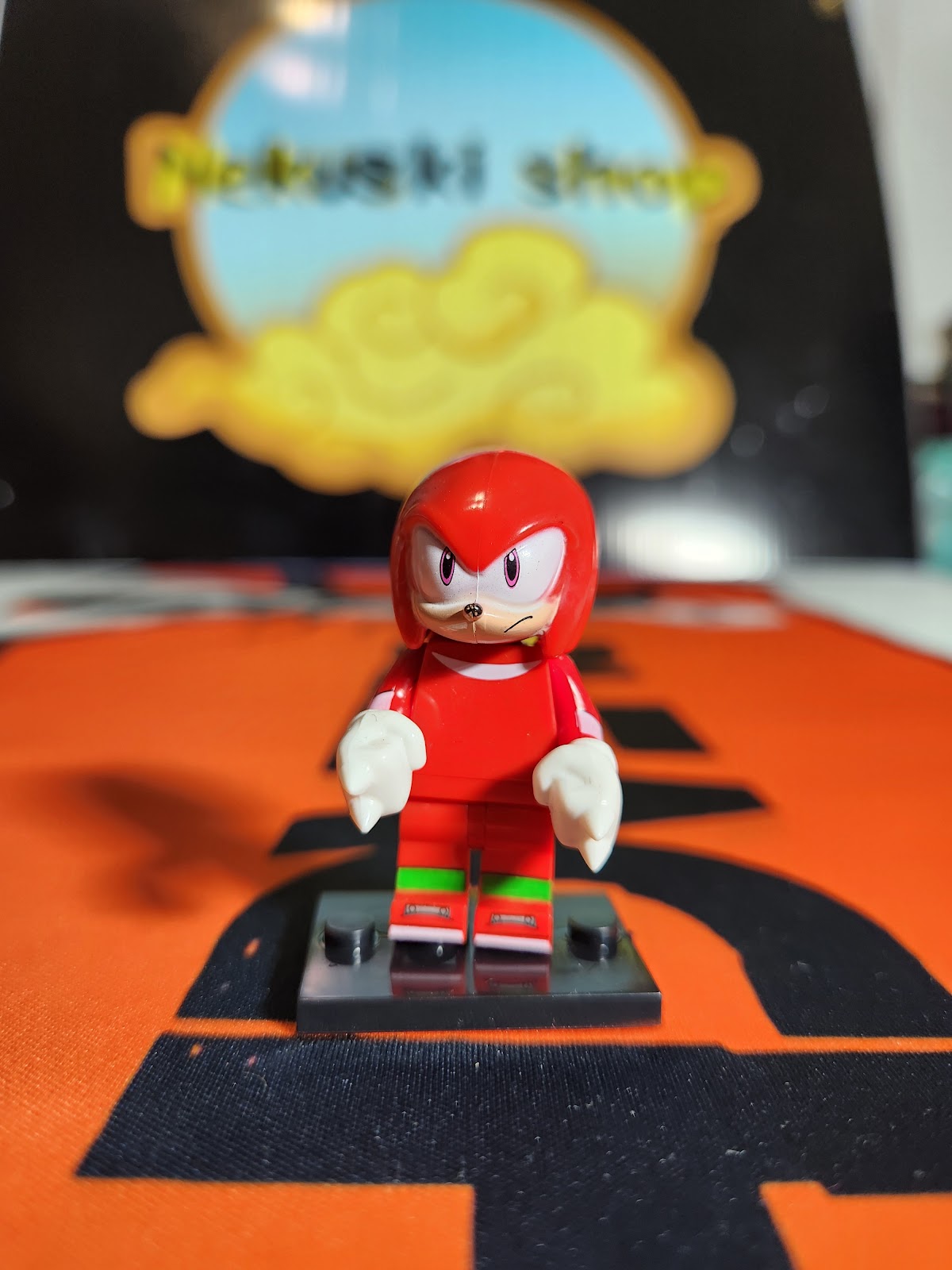 Knuckles
