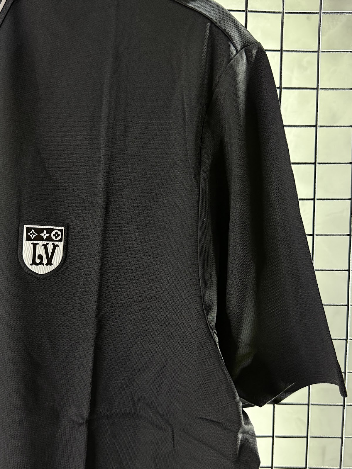 Camisa_LV_Preta - Imagem 3