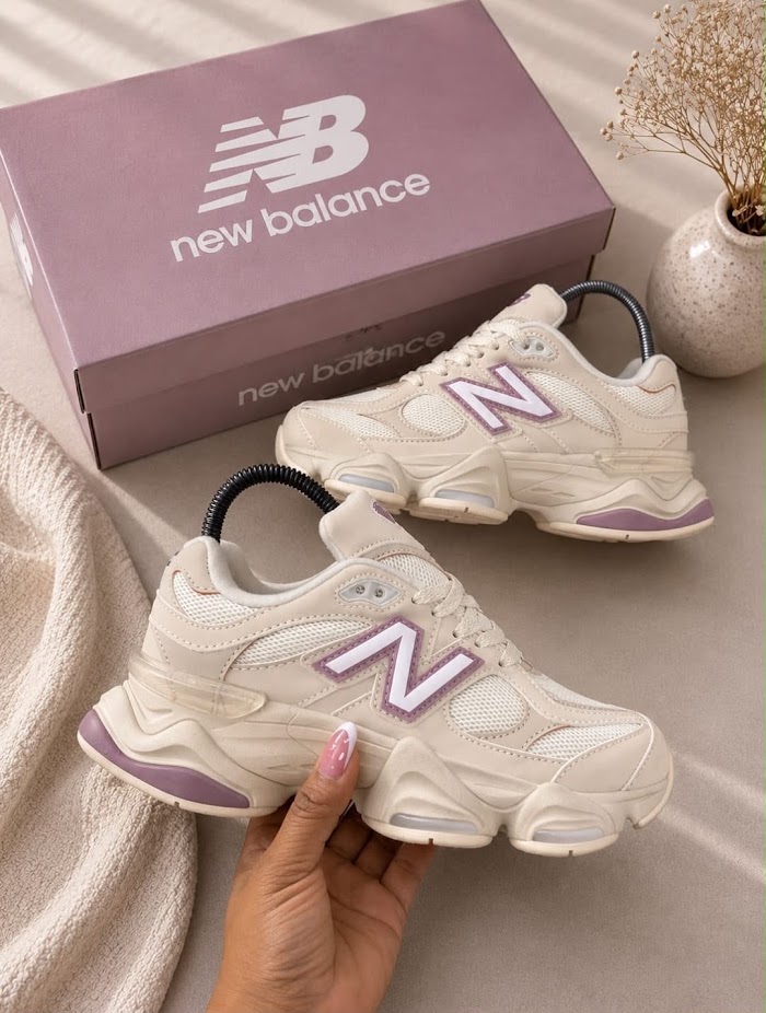 New Balance 9060 Crema Púrpura