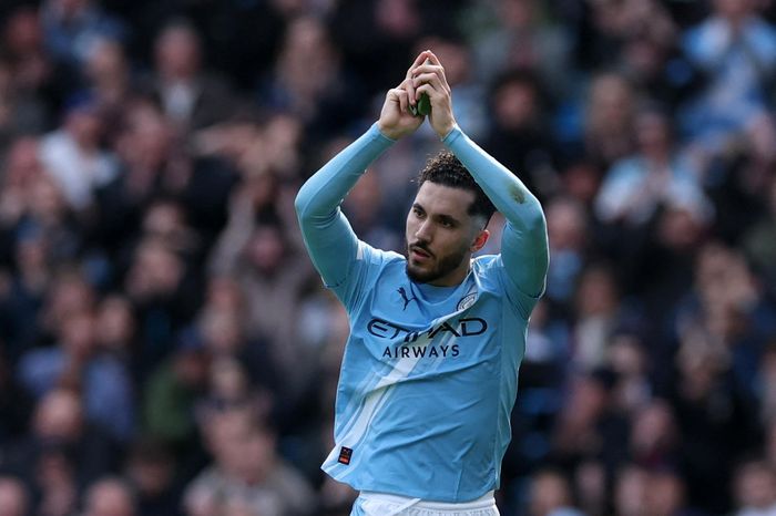 Cherki bẻ lái cuộc đua vô địch Premier League - Tạp chí Tri thức