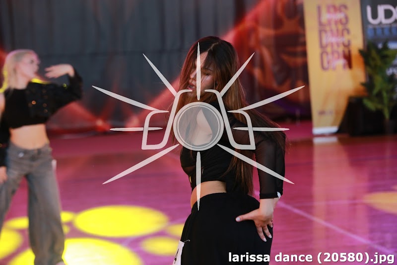 larissa dance (20580).jpg