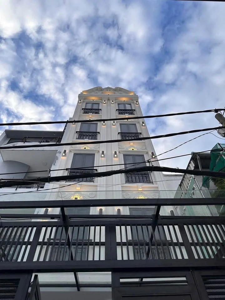 Bán nhà - CHDV - 5 Tầng,  14 Phòng – 15 WC –  Full nội thất , P.5, Gò Vấp