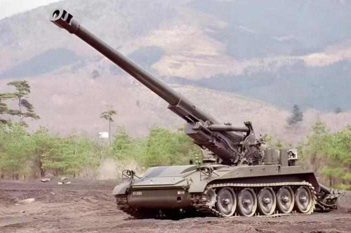 Ukraine tăng cường sức mạnh, đưa vào trang bị pháo tự hành 203 mm - Báo Tri thức &amp; Cuộc sống