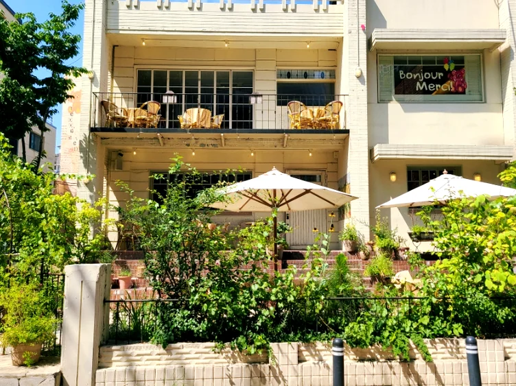 Teddy's Oven: A Whimsical Dessert Escape in Seoul Forest for K-Food Insiders (테디스오븐) - Teddy's Oven, Seoul Forest Cafe