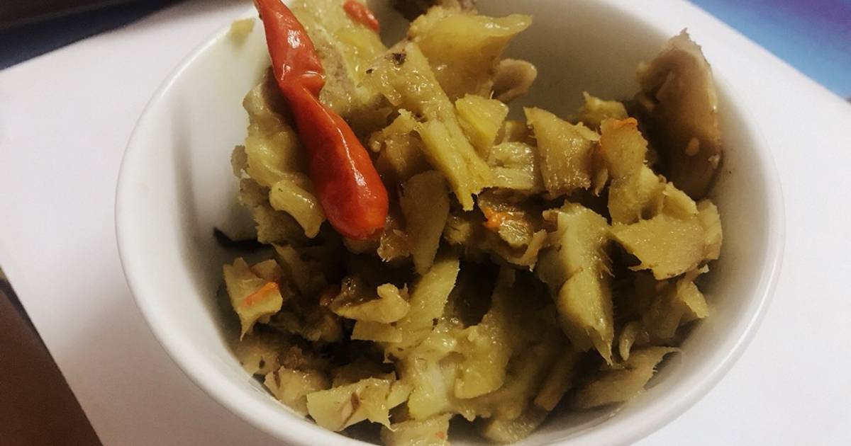 Chân giò kho riềng