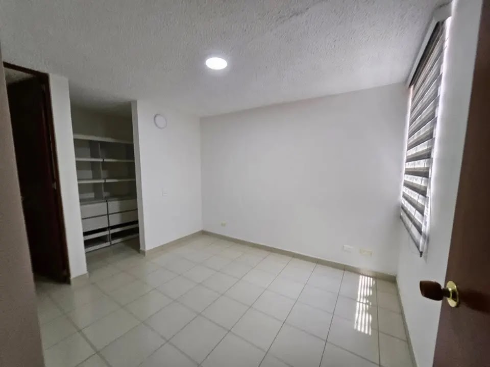 HABITACION 1.jpg