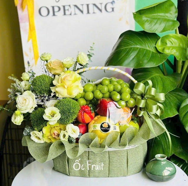 Giỏ hoa quả kèm hoa tươi nk27
