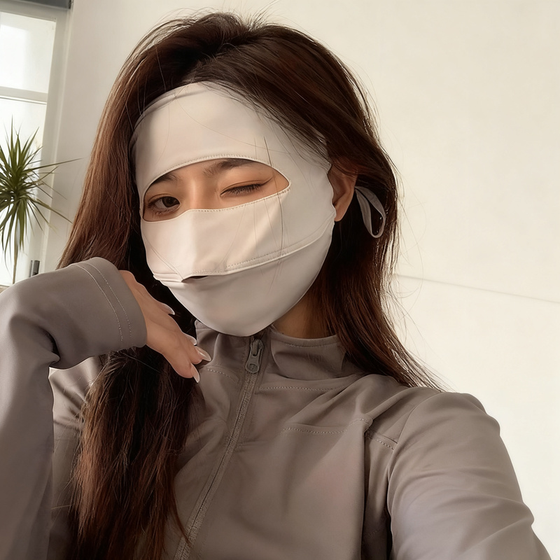 Gesichtsmaske mit UV-Schutz und Windschutz