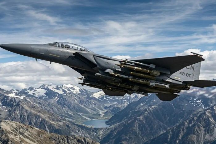 Mỹ lộ điểm yếu chí mạng sau vụ F-15E bị bắn rơi - Tạp chí Tri thức