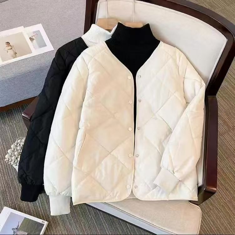Leichte Damen-Steppjacke mit Rautenmuster