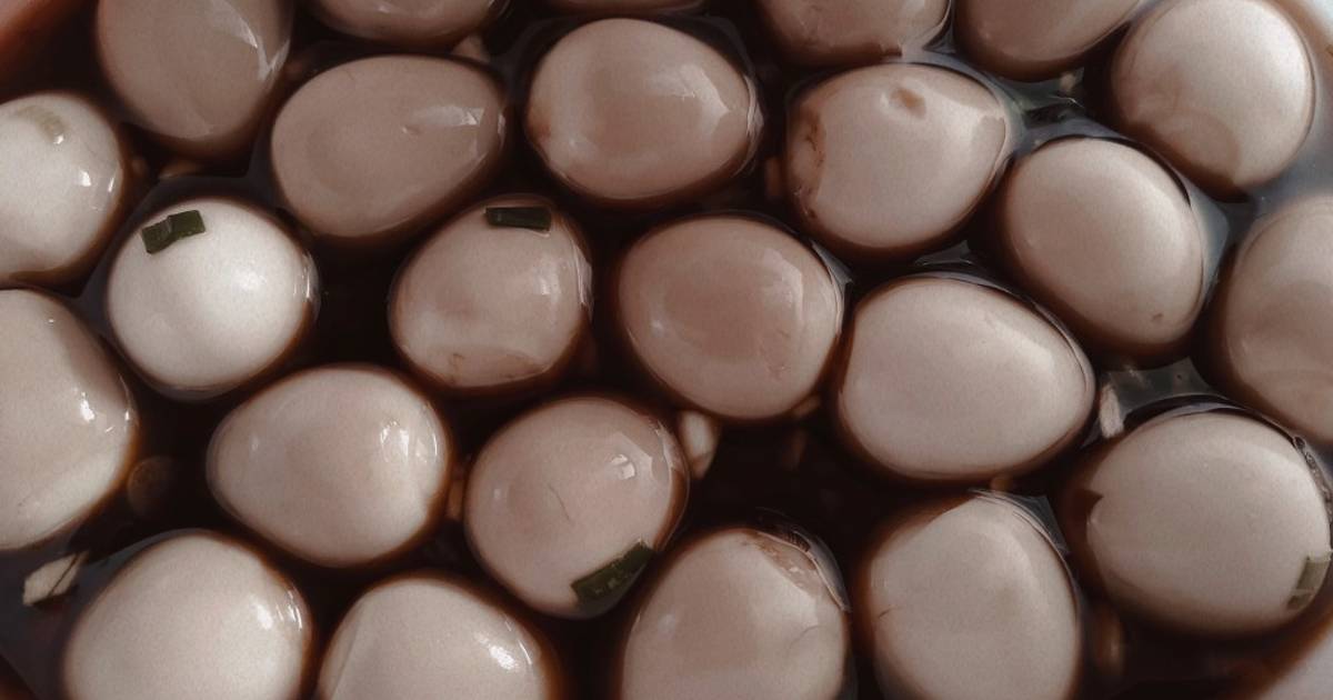 Trứng cút ngâm nước tương