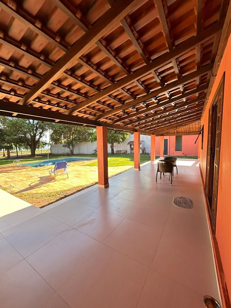 Casa à venda de frente a represa no Balneário Costa Azul