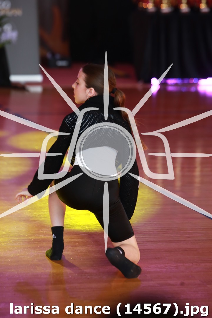 larissa dance (14567).jpg