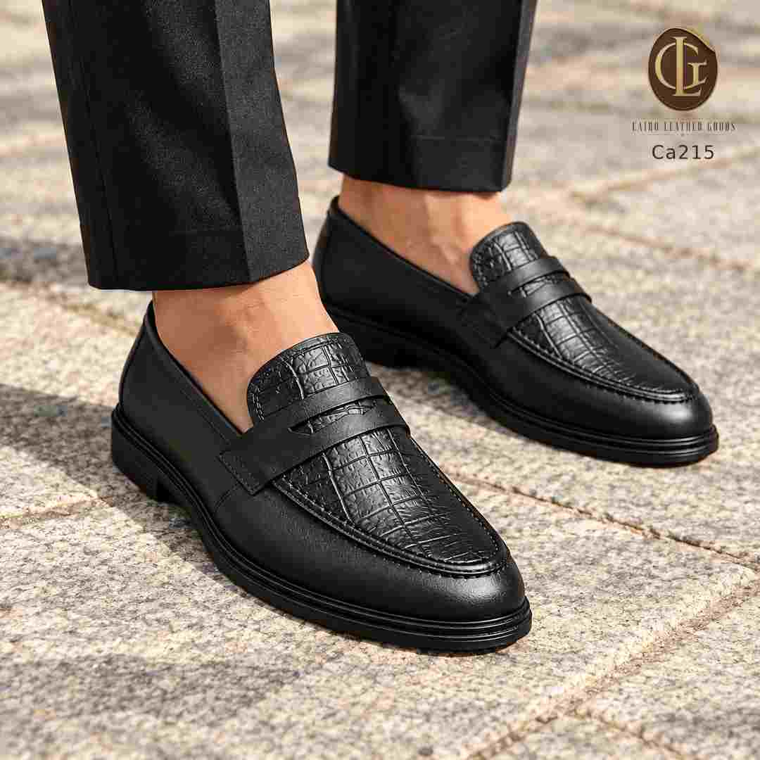 Ca215 04 Ca215 black lifestyle.jpg