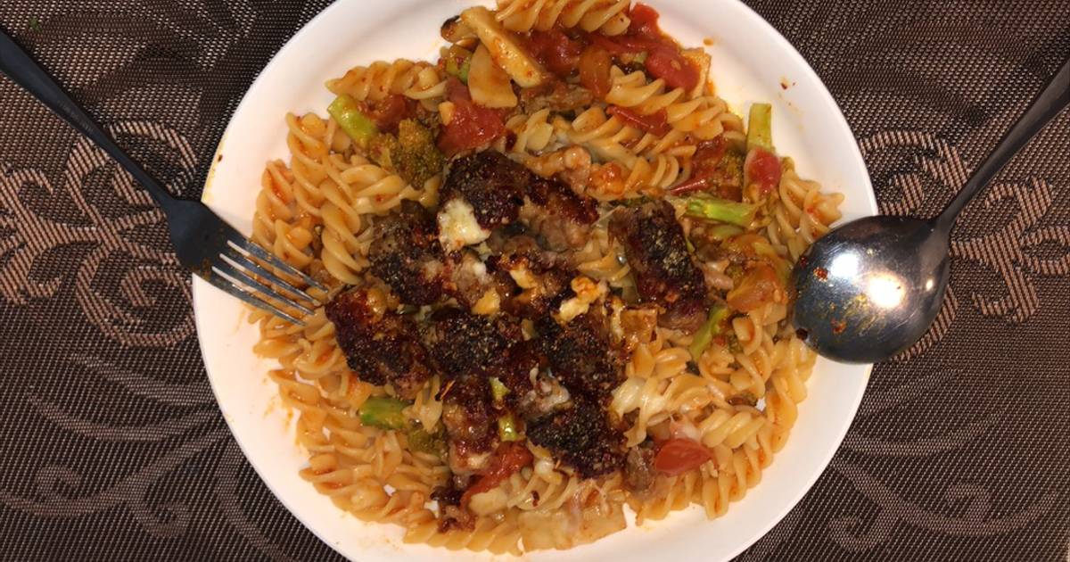 Pasta bò nướng cuộn phô mai