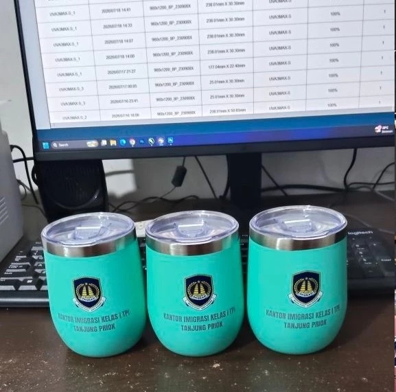 COSTUM TUMBLER MUG EEG CUP COFFE/Tumbler costum logo/mug eeg cup coffee — foto 1