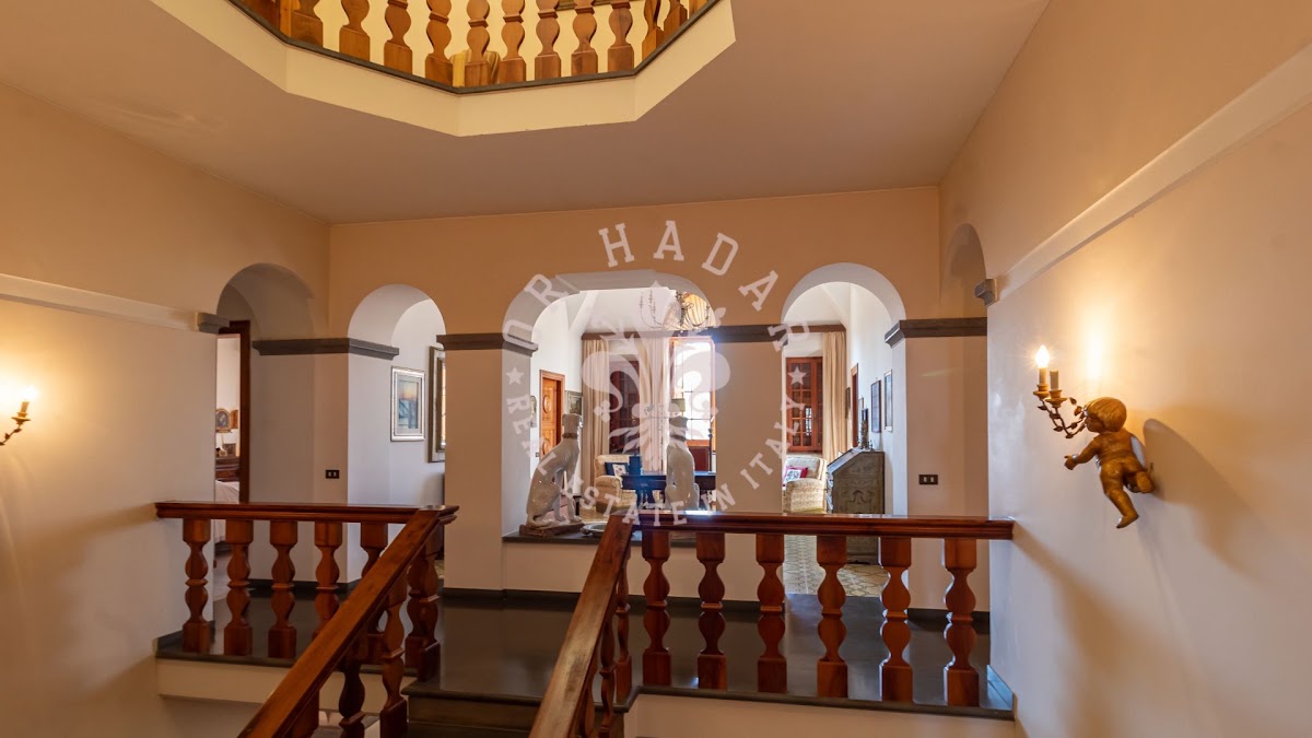 וילה לה מדונוצ'יה (Villa La Madonnuccia) — 32