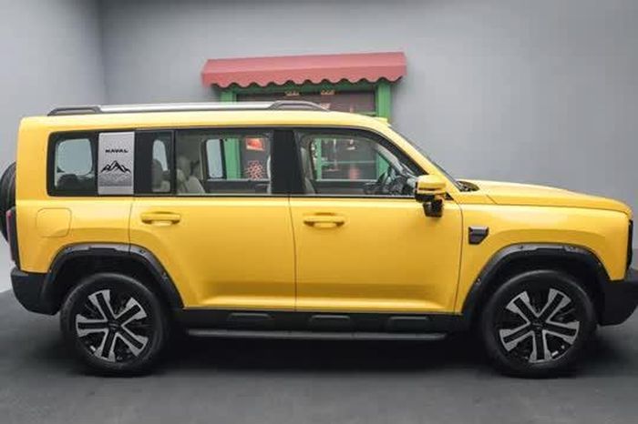 SUV địa hình 7 chỗ, công suất 443 mã lực, giá hơn 730 triệu đồng - Tạp chí Doanh Nghiệp Việt Nam