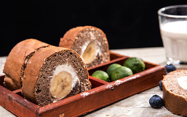 Bánh Cà Phê Cuộn Chuối